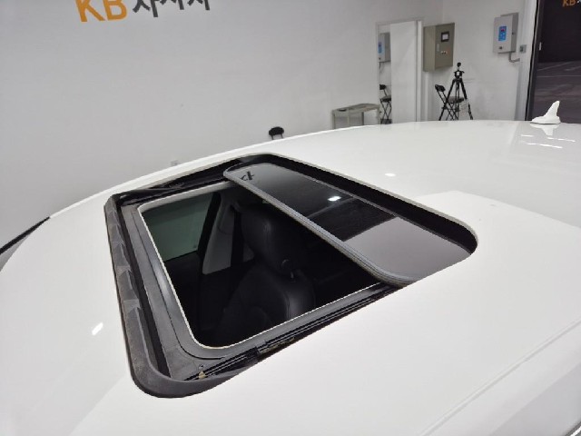 6061001663R13.jpg