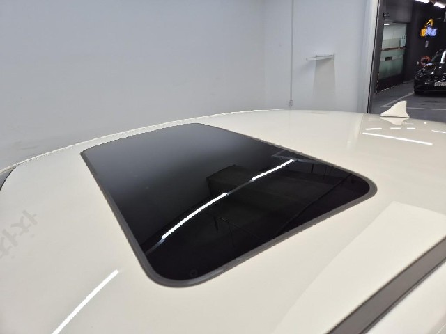 6081000379R13.jpg