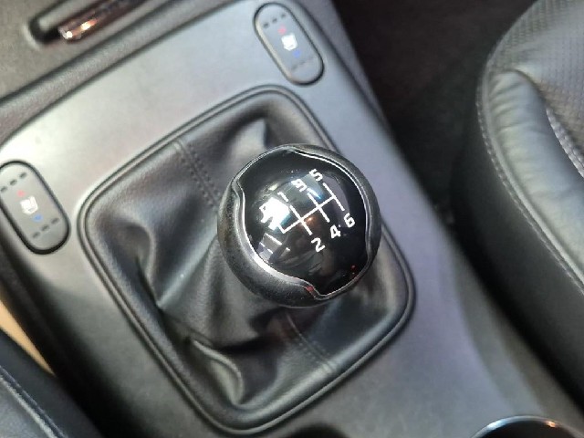 6081000379R8.jpg