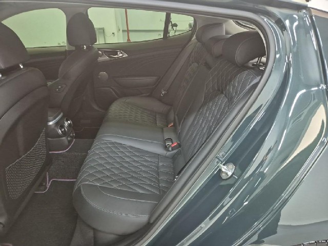 6071500585R12.jpg