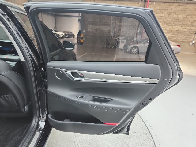 lotterental_153920438_OI6q8_2.jpg
