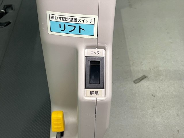 fe305d4e21a7cb823f7d937091741ee1.jpg