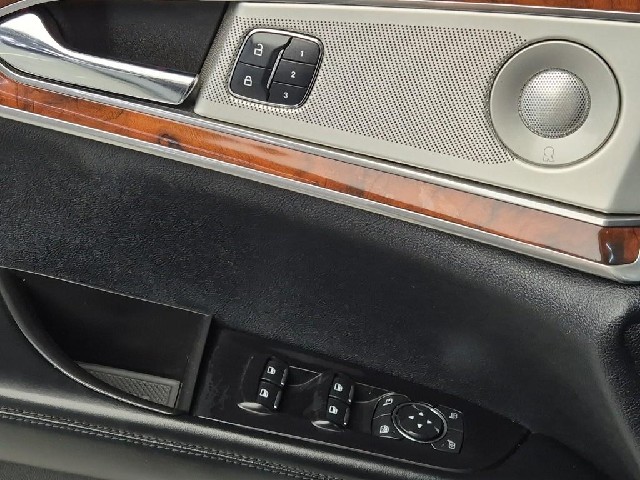 6071500241R18.jpg