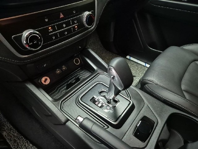 6021001377R8.jpg