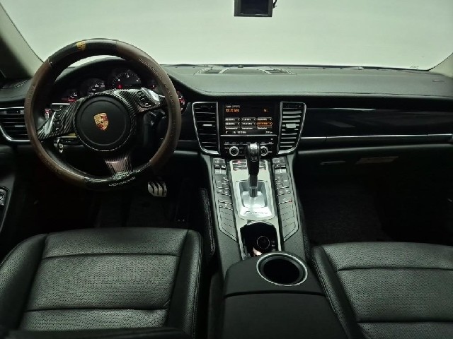 6011001852R7.jpg