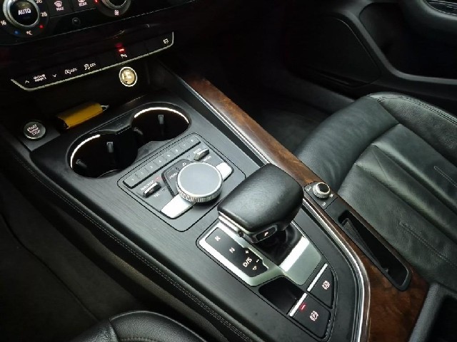 6011001838R8.jpg