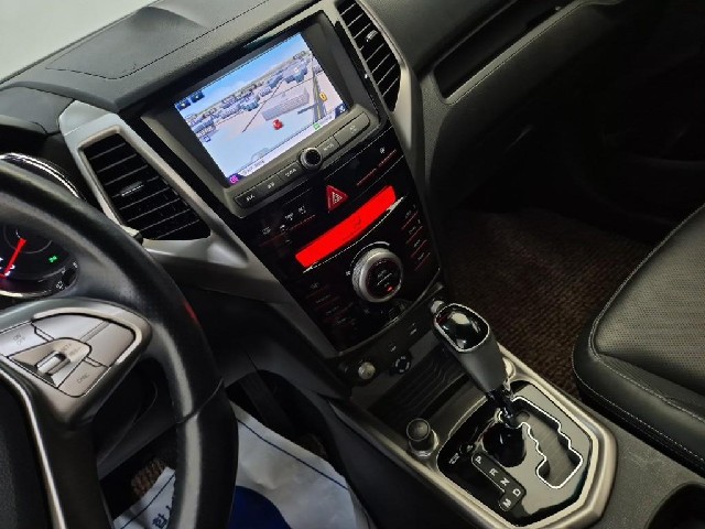 6081000120R10.jpg