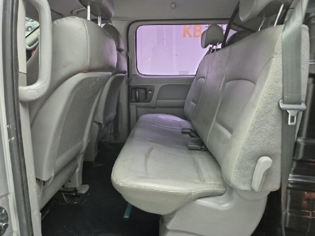 6011000688R12.jpg