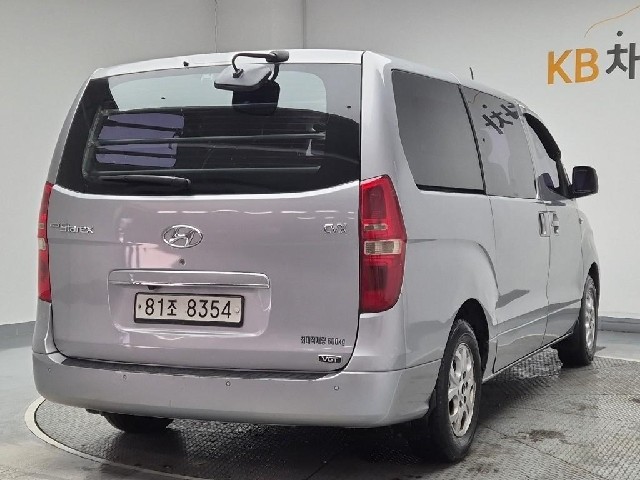 6011000688R3.jpg