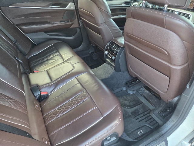 eff13f216a56680f95cf5d771c400599.jpeg