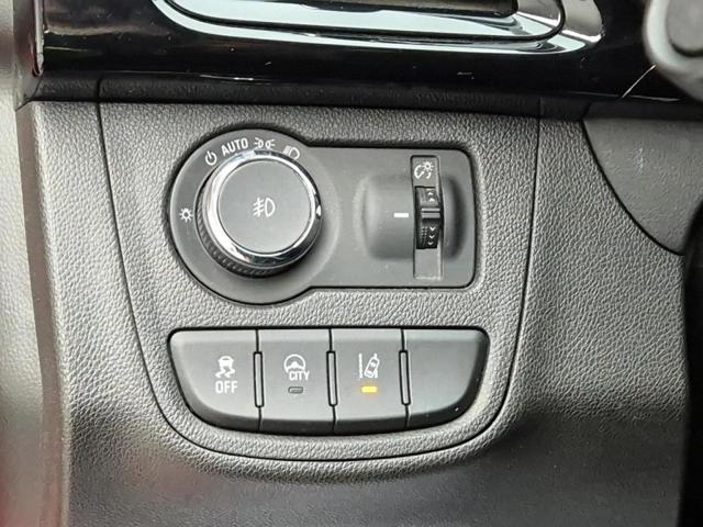 4111000596R14.jpg