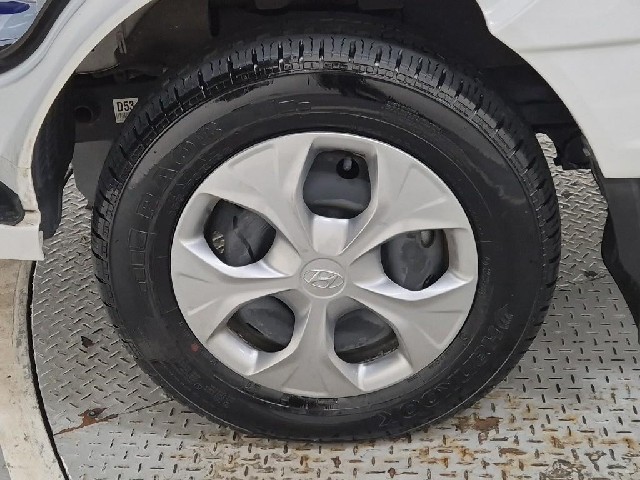 6081501974R16.jpg