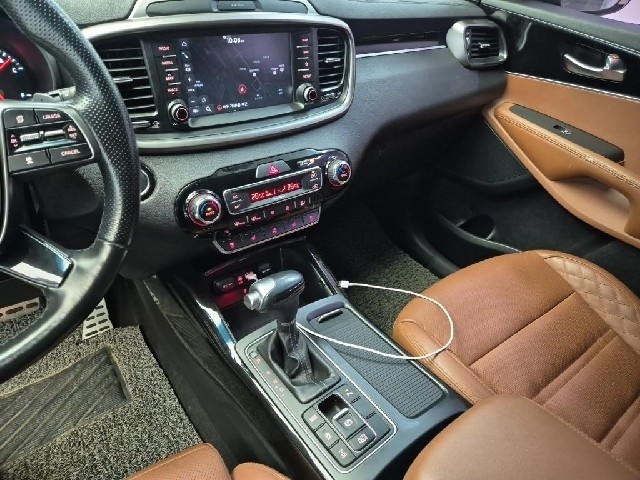 6031500126R10.jpg