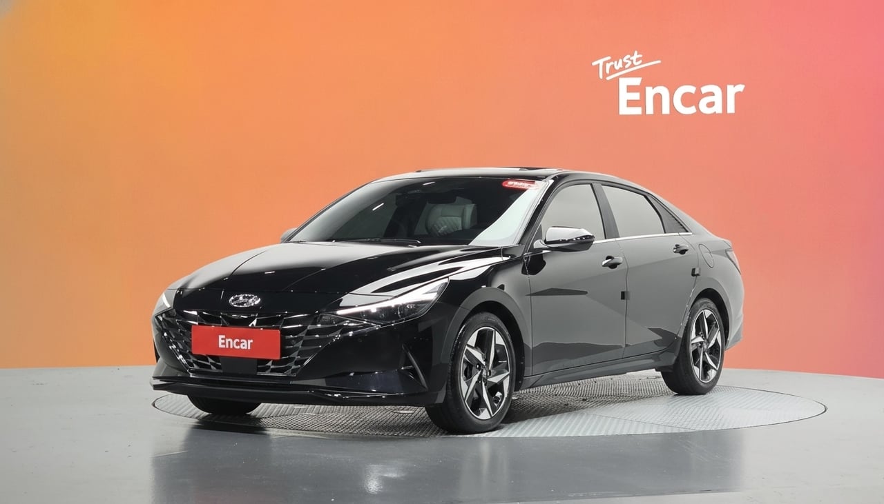 2022 Hyundai Avante, photo 1 of 1