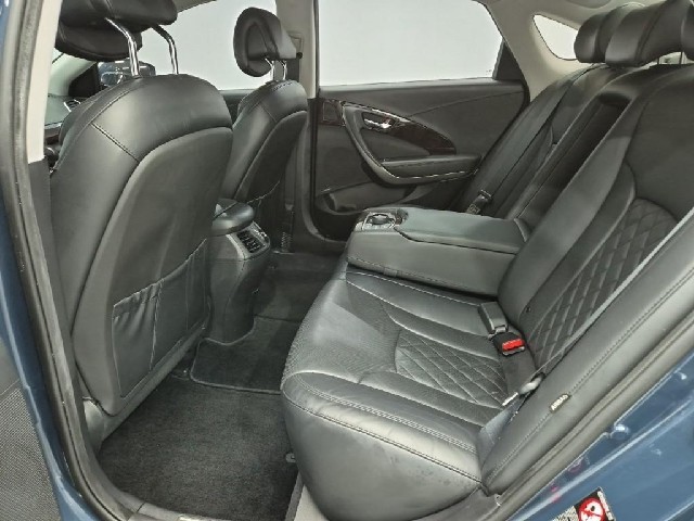 6071000240R12.jpg