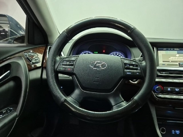 6071000240R9.jpg