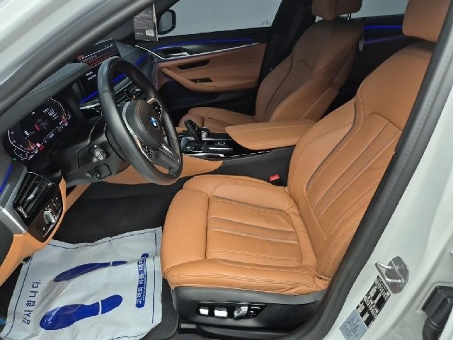 6091500218R11.jpg