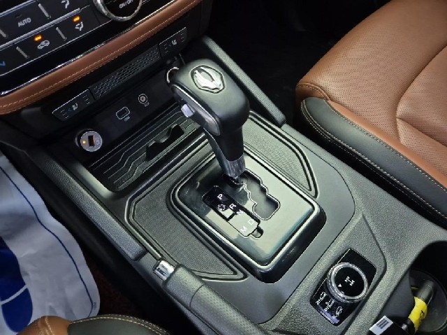 6081500290R8.jpg