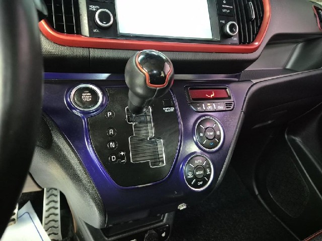 6031500595R8.jpg
