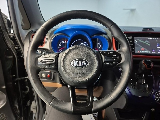 6031500595R9.jpg
