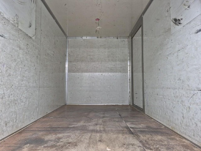 6031000100R16.jpg