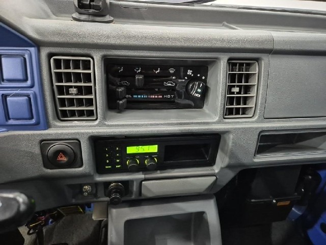 6081000771R12.jpg