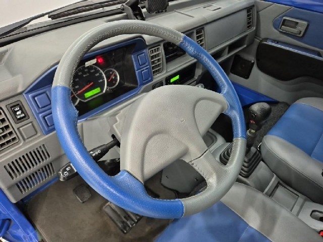 6081000771R8.jpg