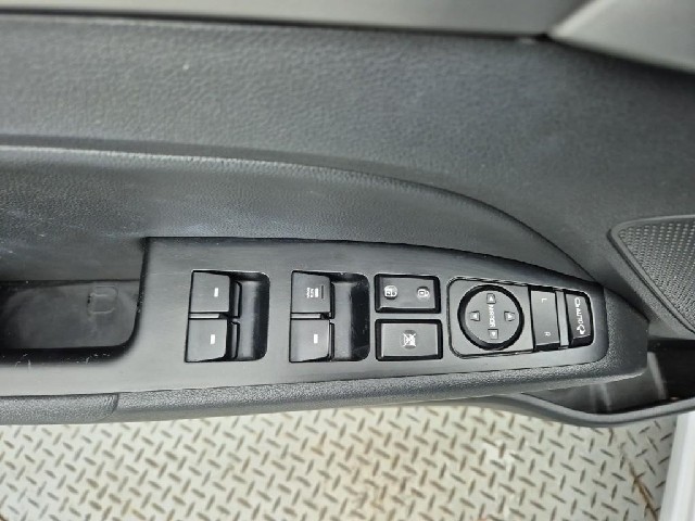 6071000074R17.jpg
