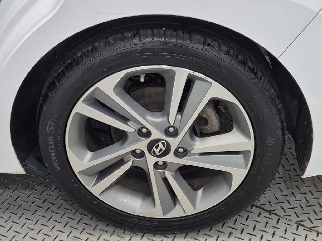 6071000074R20.jpg