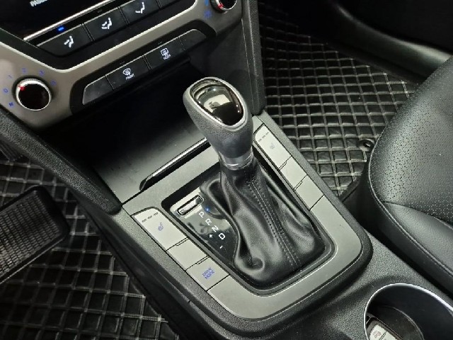 6071000074R8.jpg