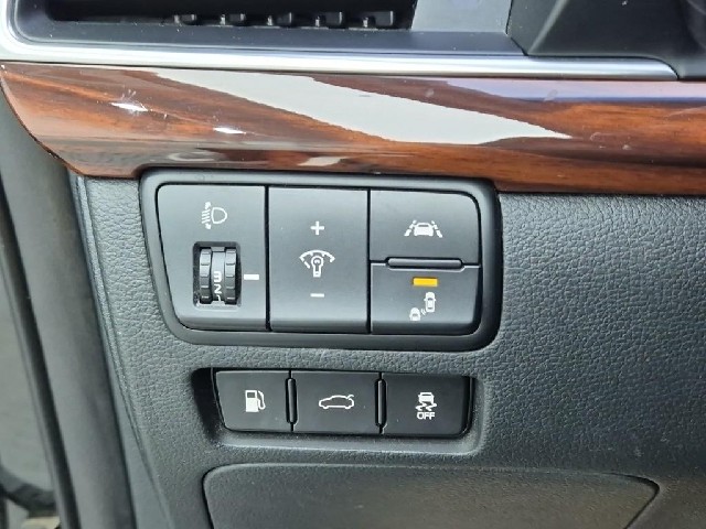 6091001820R18.jpg