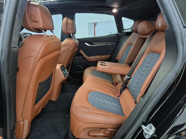 6091501848R12.jpg