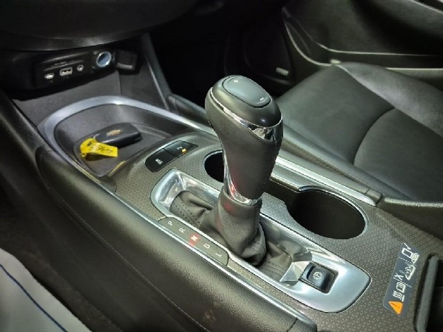 6091002379R8.jpg