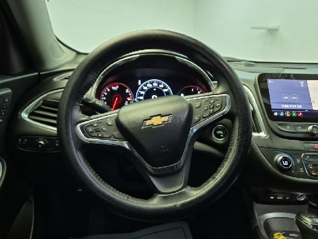 6091002379R9.jpg