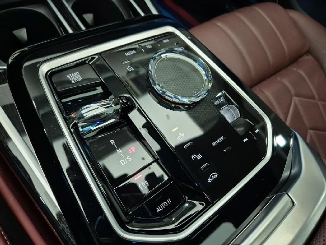 6091002186R8.jpg