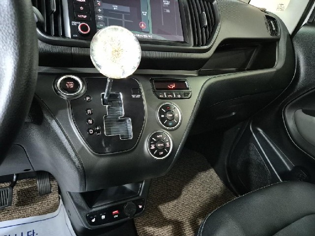 6091001835R8.jpg