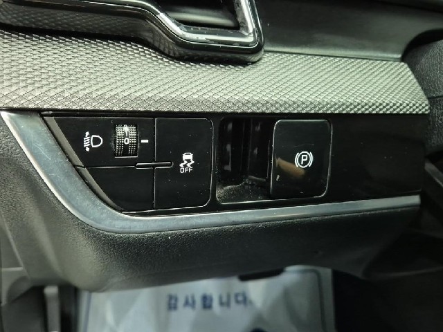 6091001601R17.jpg