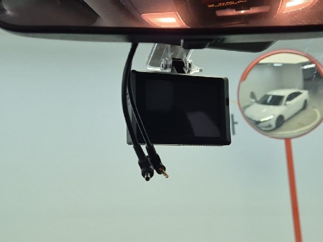 6091500242R16.jpg