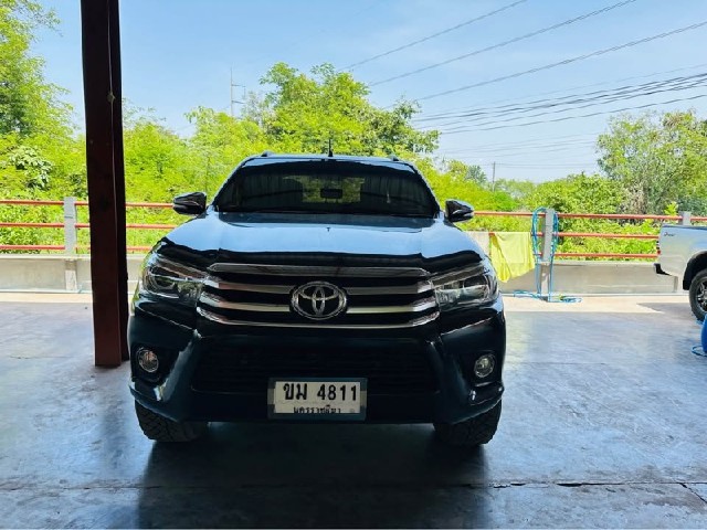 2017 Toyota Hilux Revo 2.4 E Prerunner Double Cab for sale in Bangkok, THAILAND on BNS