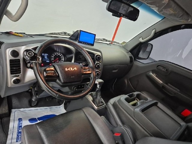 6081500693R6.jpg