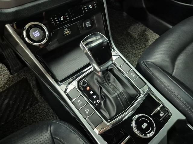 6041002082R8.jpg