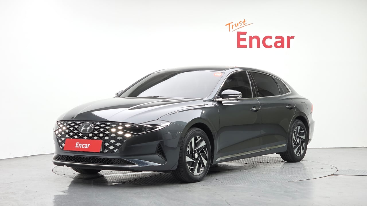 2022 Hyundai Grandeur, photo 1 of 1