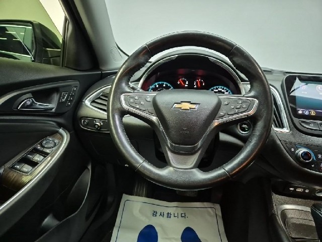 6031000327R9.jpg