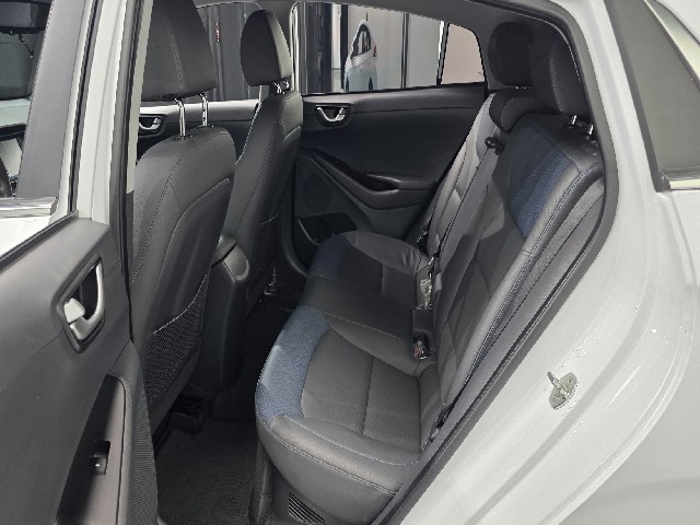 6ba396e287bef4f98e3867d3f293ee8a.jpeg