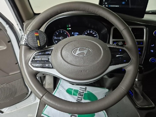 6011001476R8.jpg