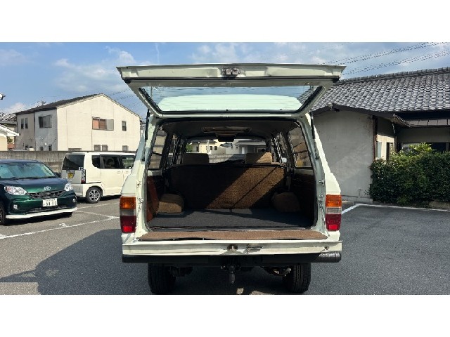 ace340efe246415dd5511bdac5af4903.jpeg