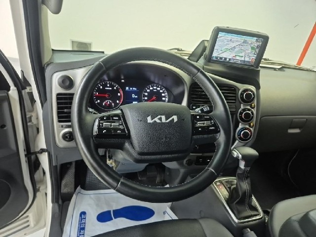 6081500849R8.jpg