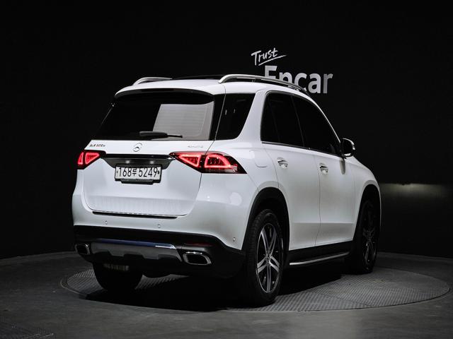 0fa9b1bb3673ac74f7dc8df2d674e4a6.jpeg