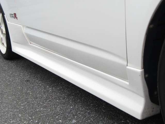 27112165_carP_l_11.jpg