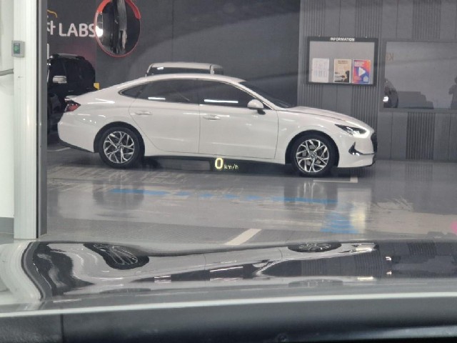 6081002379R17.jpg